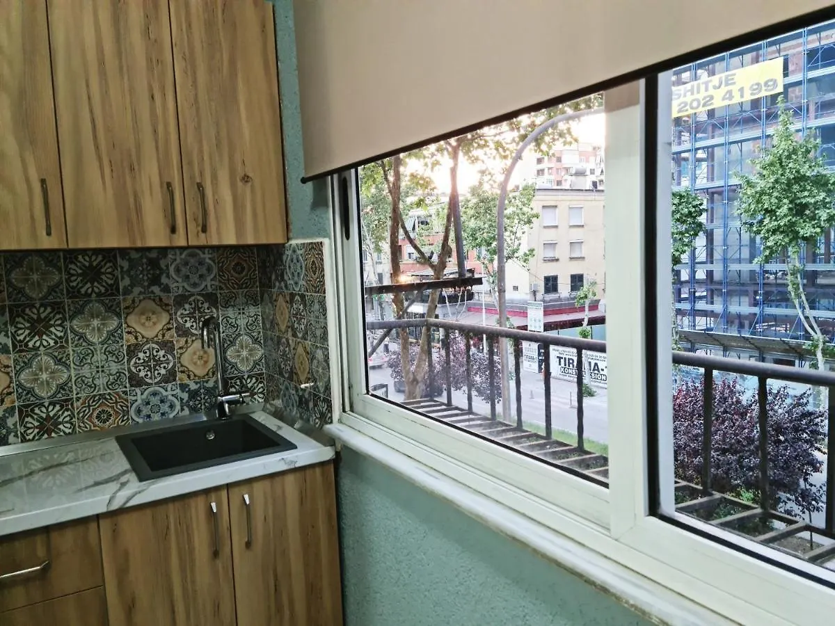 2V1 - 21 Dhjetori Am Apartment Tirana