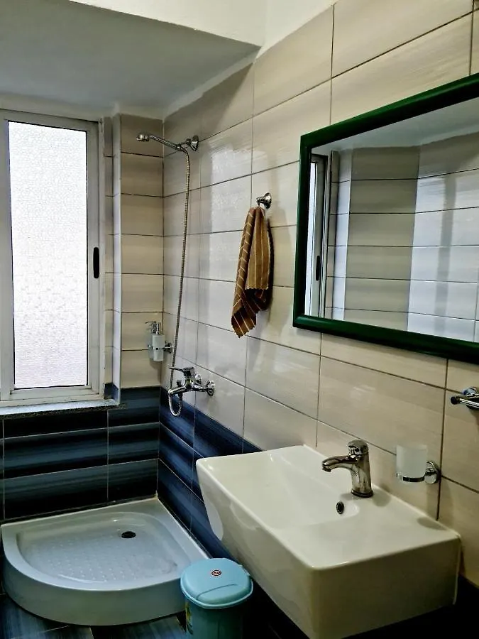 2V1 - 21 Dhjetori Am Apartment Tirana
